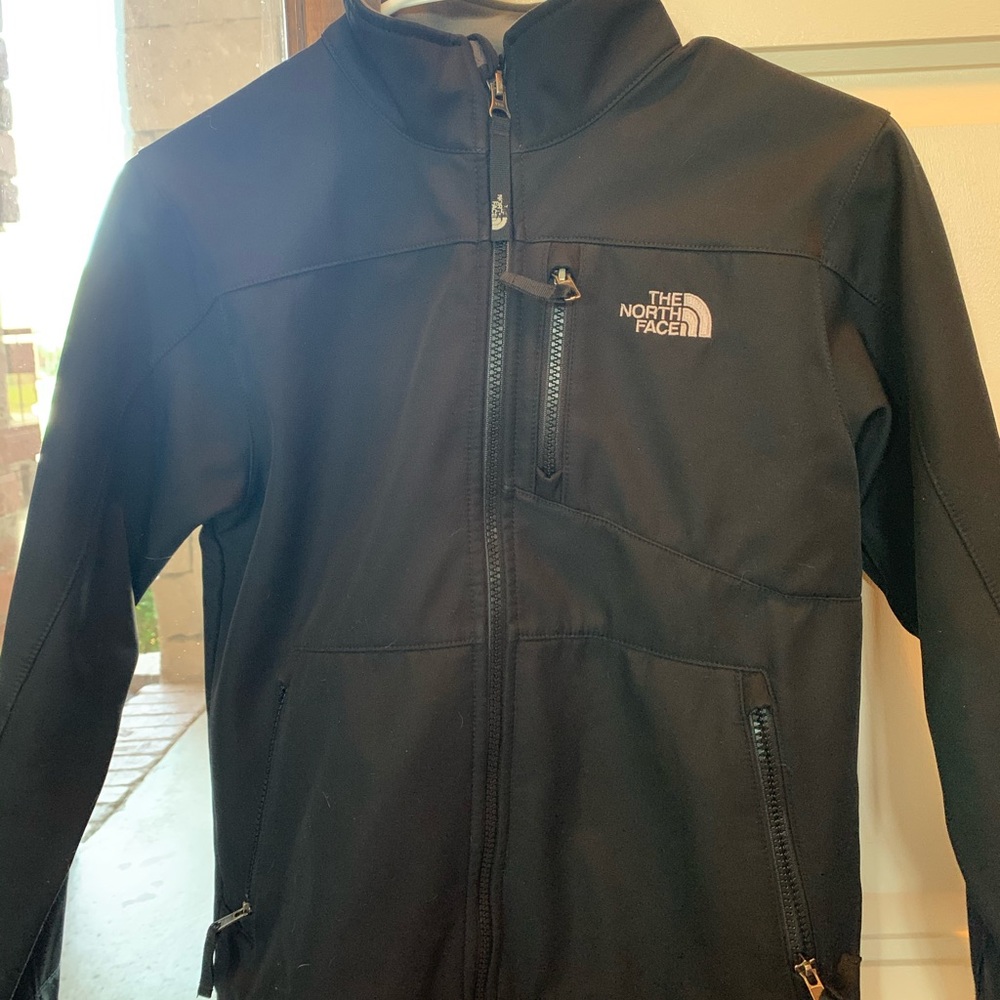 black north face jacket